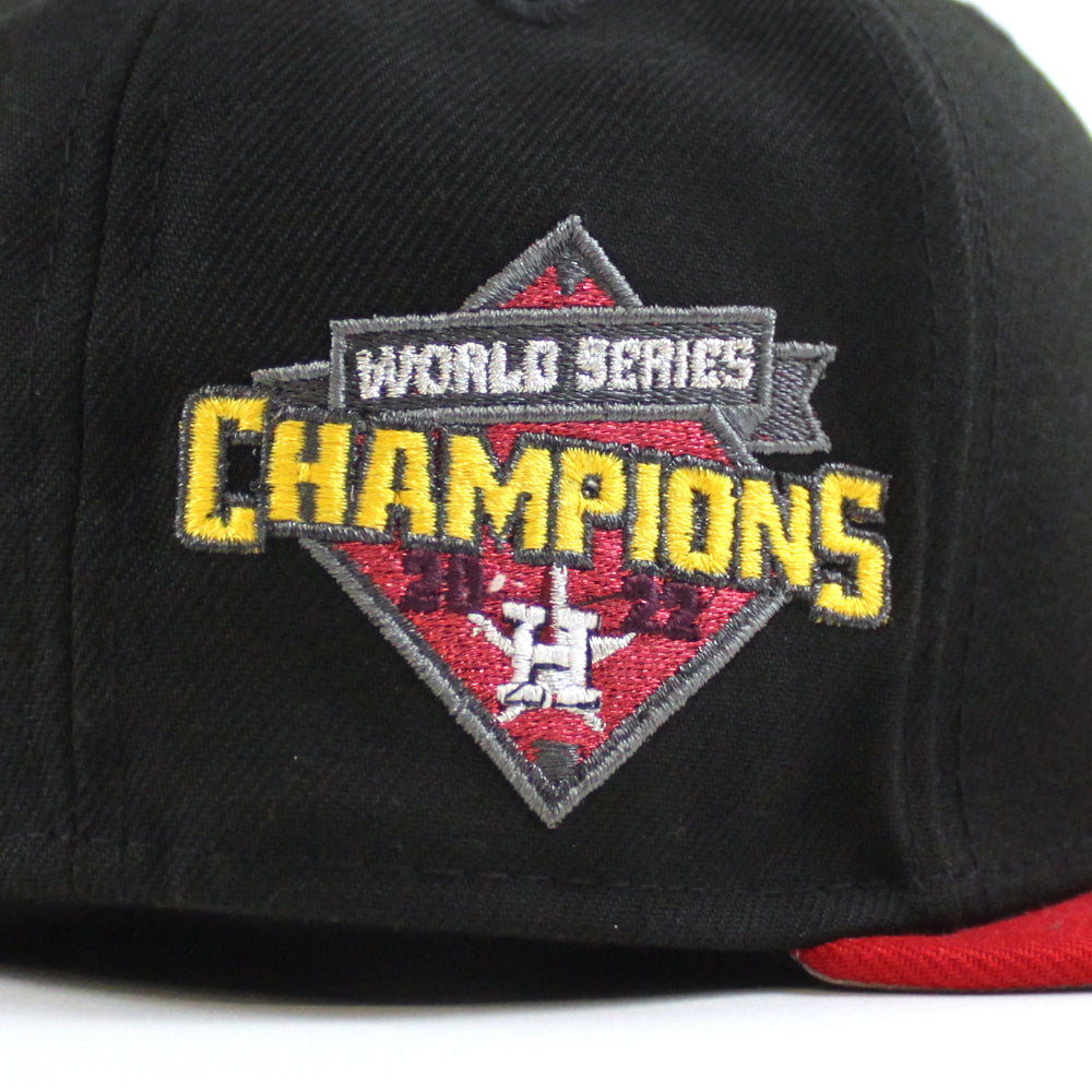 New Era St. Louis Cardinals World Series Champions 2011 Green and Red  Edition 59Fifty Fitted Cap