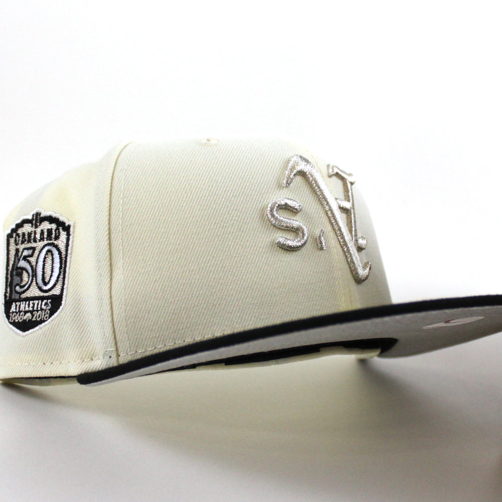 Mitchell & Ness Los Angeles Kings 50th Anniversary Two Tone Vintage Cord  Edition Dynasty Fitted Hat, FITTED HATS, CAPS