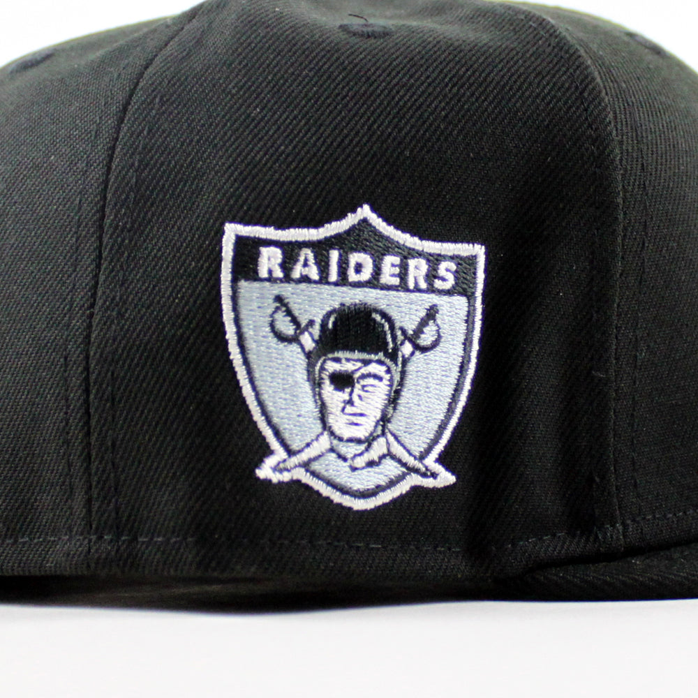 Oakland Raiders Pirate Patch New Era 59Fifty Fitted Hat (Black