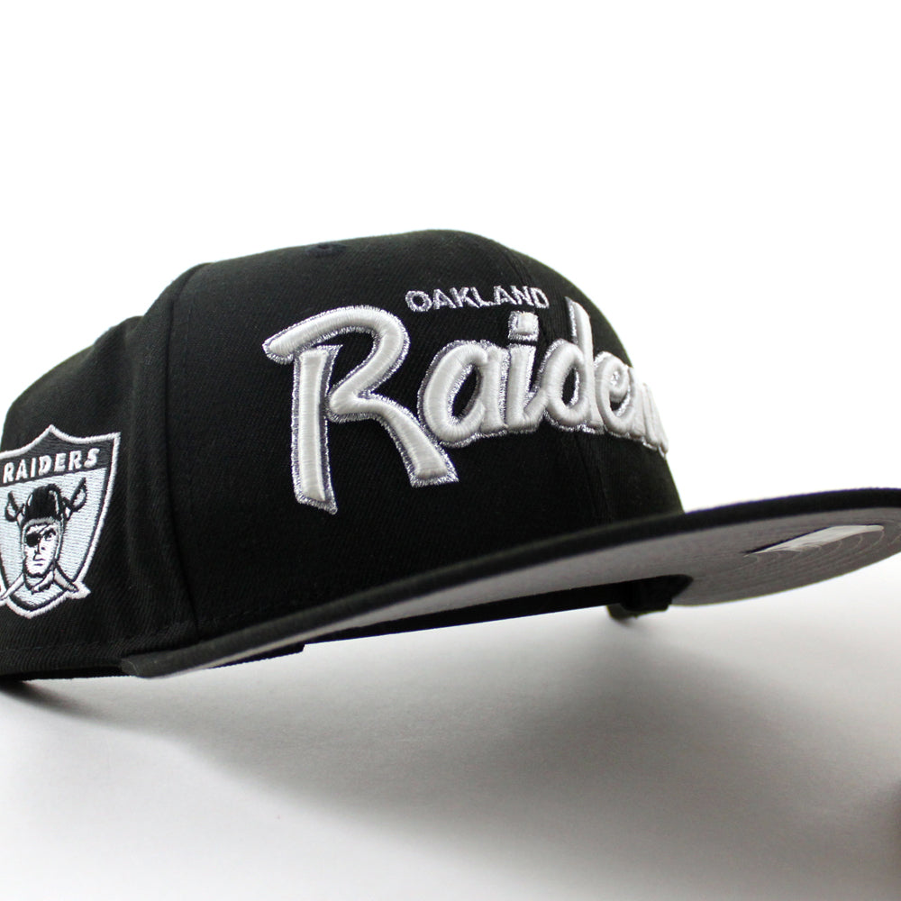 Oakland Raiders Pirate Patch New Era 9Fifty SnapBack (Black Gray