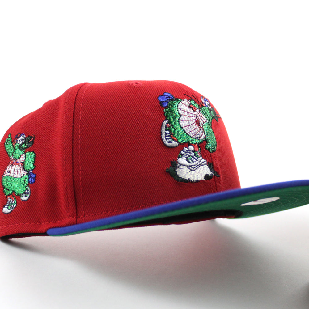 Fitted hats with colored underbrim Clearance