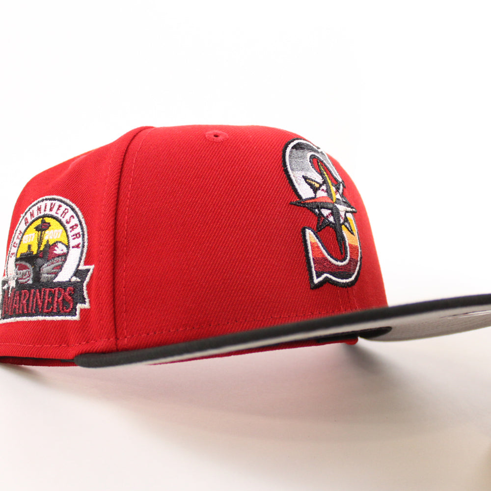 Seattle Mariners 30th Anniversary New Era 59FIFTY Fitted Hat (Scarlet Red Black Gray Under BRIM) 7 1/4