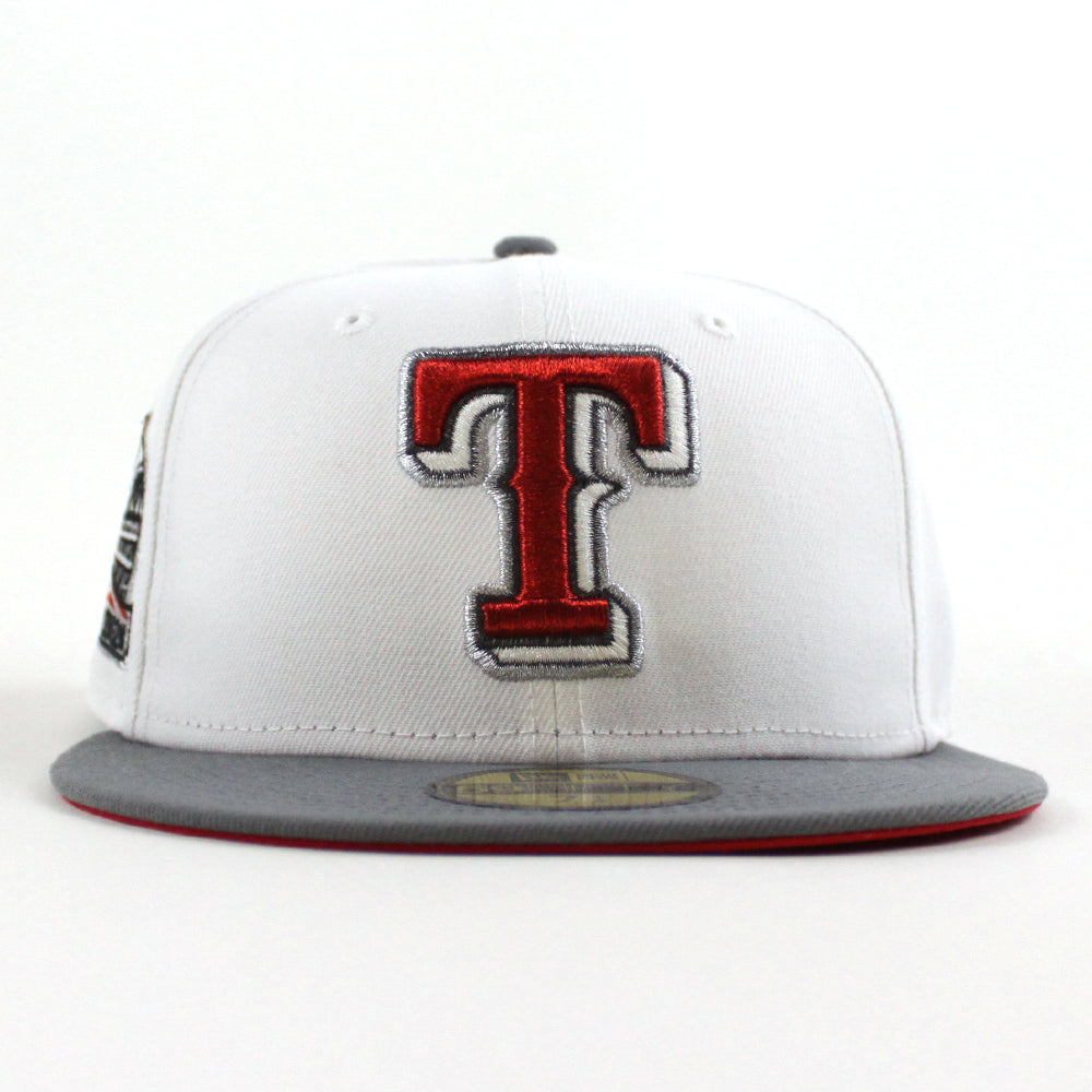 Texas Rangers Chrome White/Black New Era 59FIFTY Fitted Hat 7 1/4