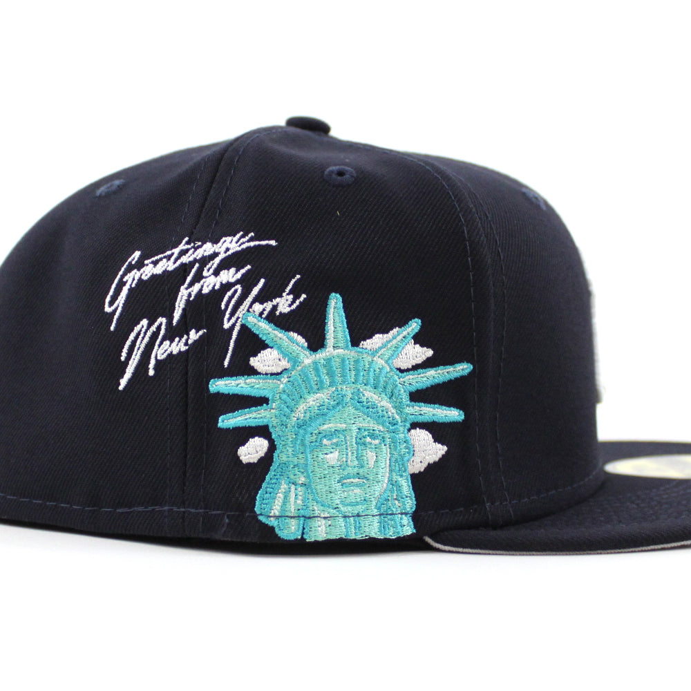 New York Yankees CLOUD ICON Statue Of Liberty New Era