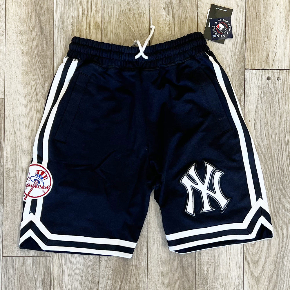 mitchell and ness yankees shorts