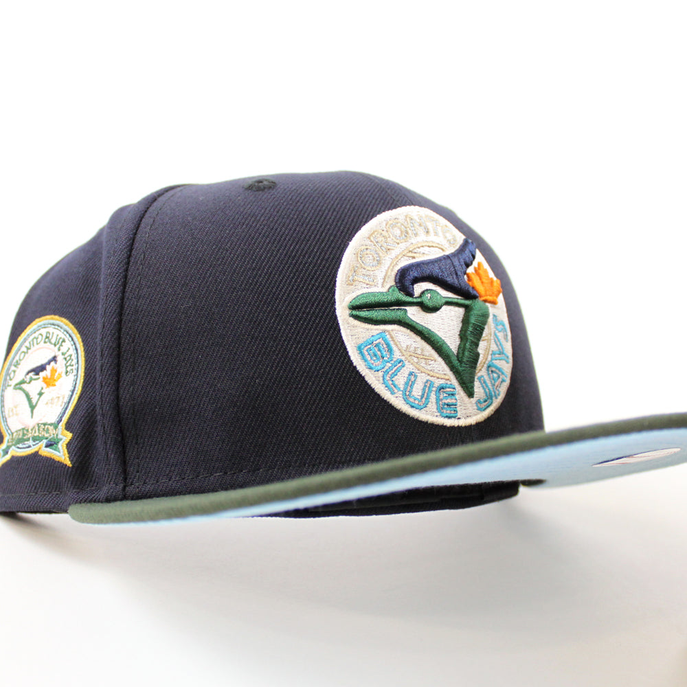 Toronto Blue Jays 40th Anniversary New Era 59FIFTY Fitted Hat (Navy Seaweed Doscientos Blue Under BRIM) 7 3/8