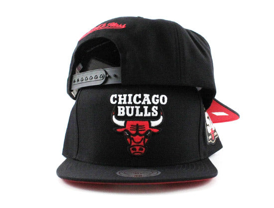 Mitchell & Ness Chicago Bulls Snapback - Black - New Star