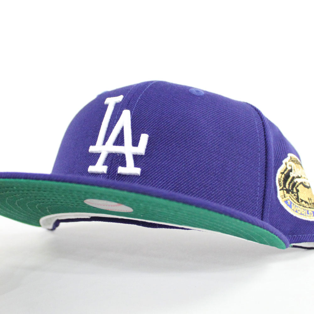 Los Angeles Dodgers New Era All Black Bill and Gray Bottom With