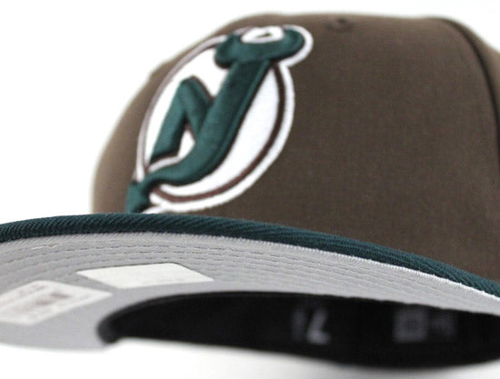 New Jersey Devils New Era 59FIFTY Fitted Hat (BEEF & BROC GRAY UNDER B –  ECAPCITY