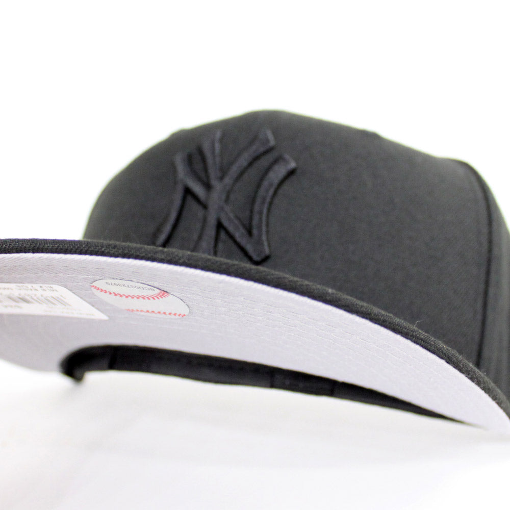 Black brim hat fitted Clearance