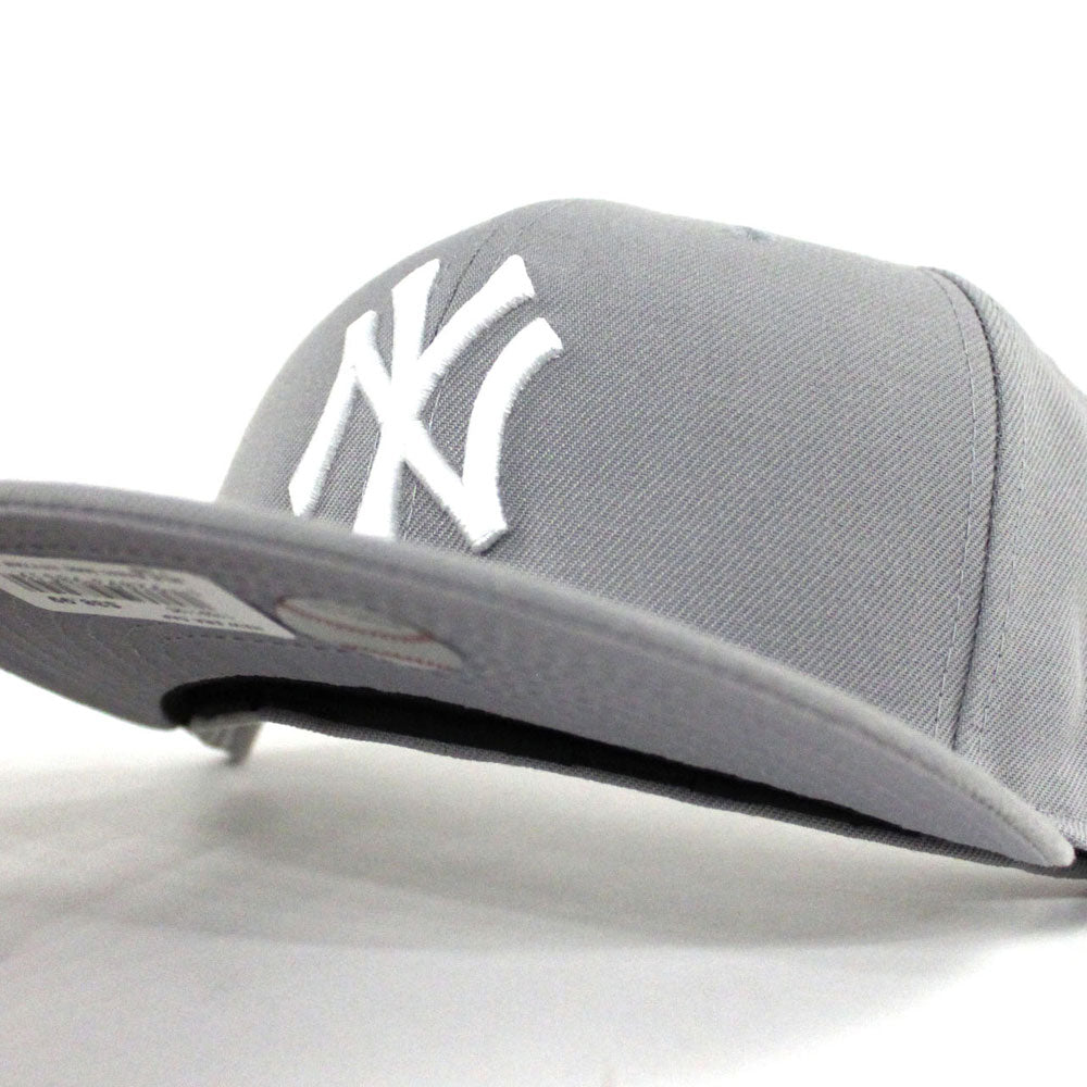 Gray brim fitteds Clearance