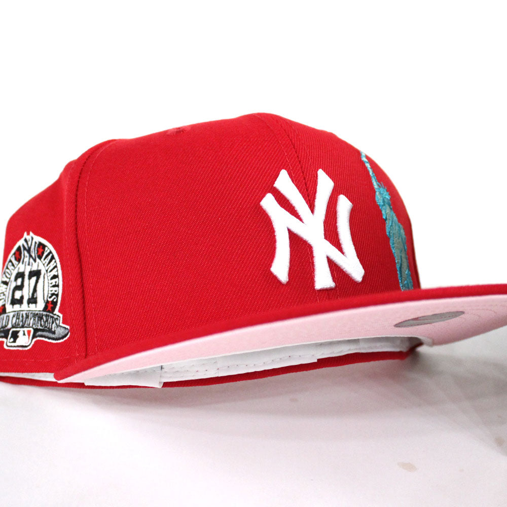 New Era New York Yankees Statue Liberty 9FIFTY Fitted Hat MLB Red Snapback